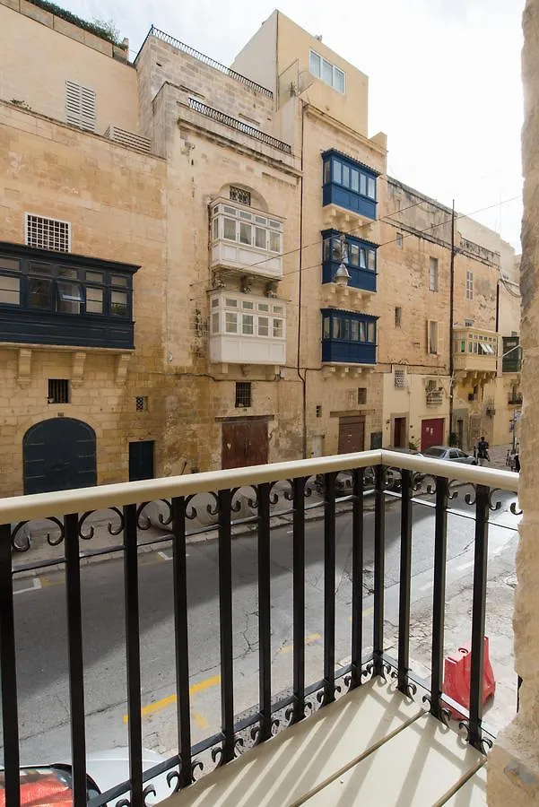 1 Bedroom Heritage Apartment La La Valletta Malta