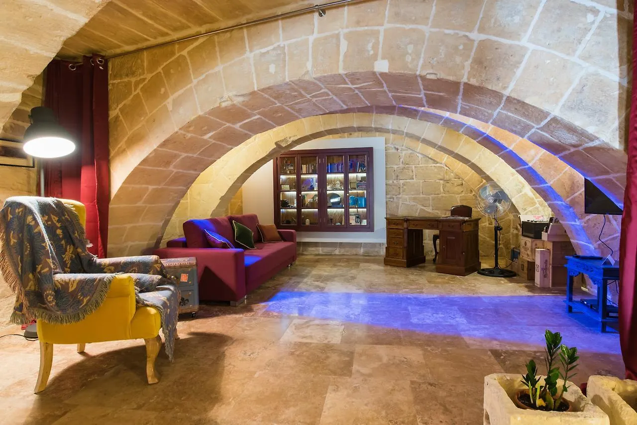 1 Bedroom Heritage Apartment Valletta